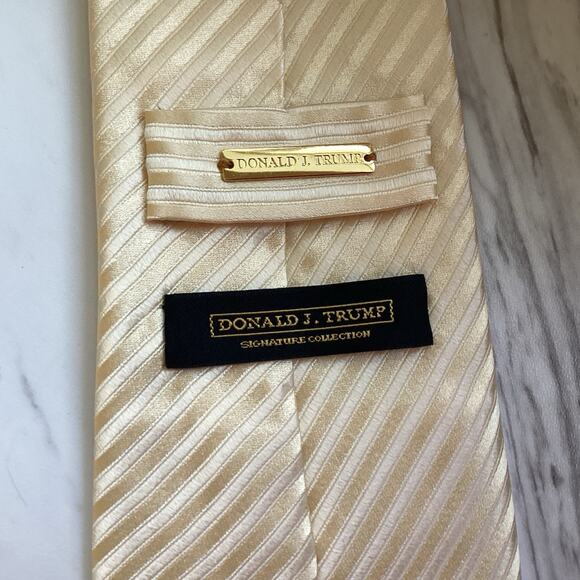 Donald Trump Men's Repp Tie Gold Vintage Signature Collection, Ultra MAGA USA - Picture 2 of 7